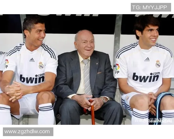 历届足球明星的年龄变化与职业生涯的影响分析